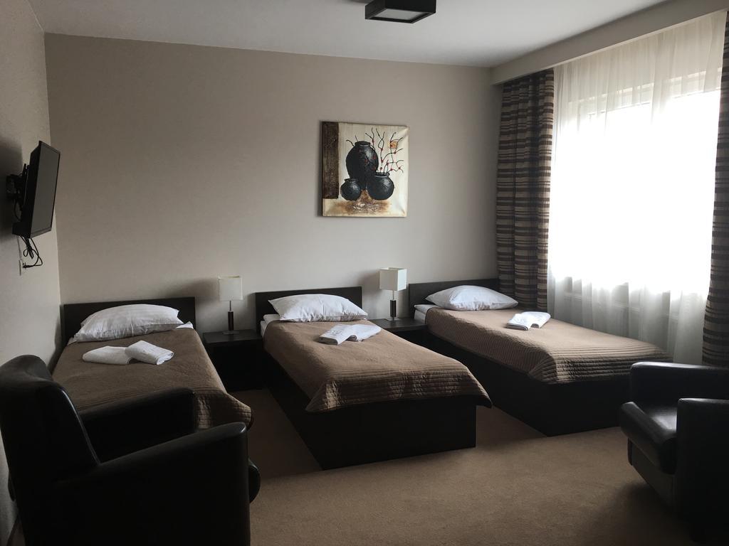 Hotel Zajazd Mazowsze Slupno Exteriör bild